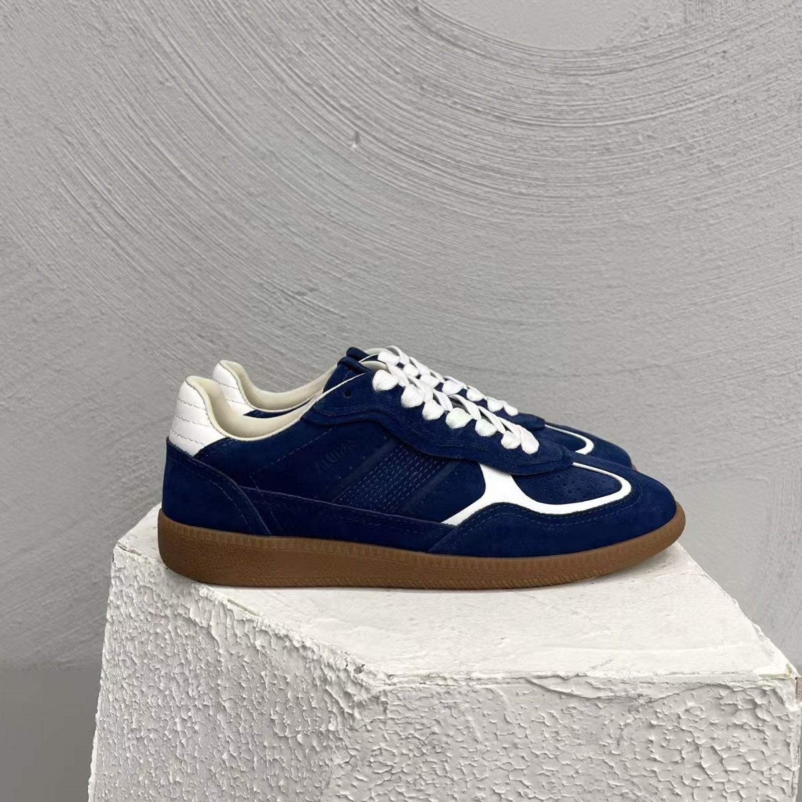 Alohas 490 Rife Sheen Blue Leather Sneakers