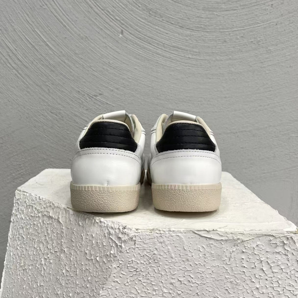 Original com ua Leather sneakers Alohas Tb.490 color white