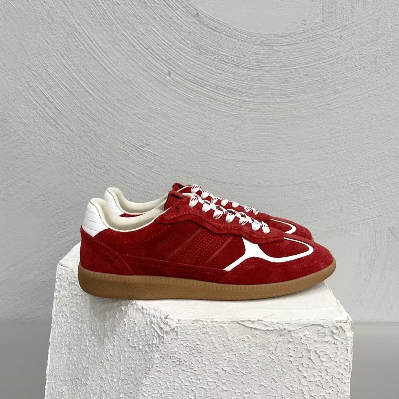 Alohas Rife Sheen Red Leather Sneakers