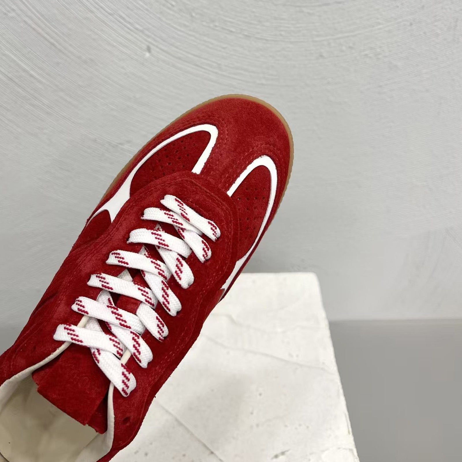 Alohas Rife Sheen Red Leather Sneakers